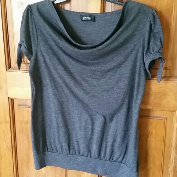 Gray Cowl / Draped Neck Top - Picture 8 of 8